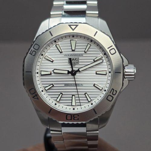 Tag Heuer Aquaracer Professional 200