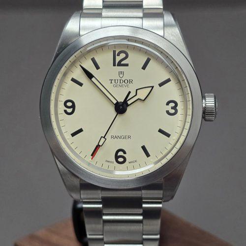 Tudor Ranger Sand