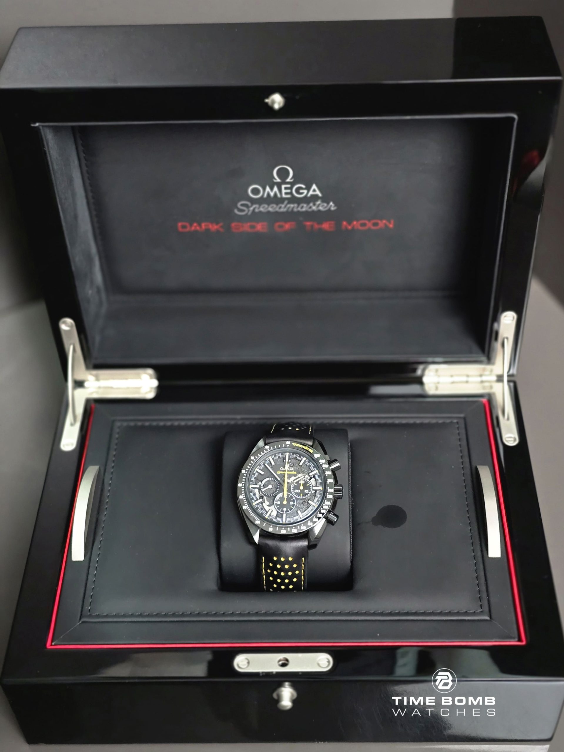 Omega Speedmaster Dark Side of The Moon Apollo 8 - Image 3