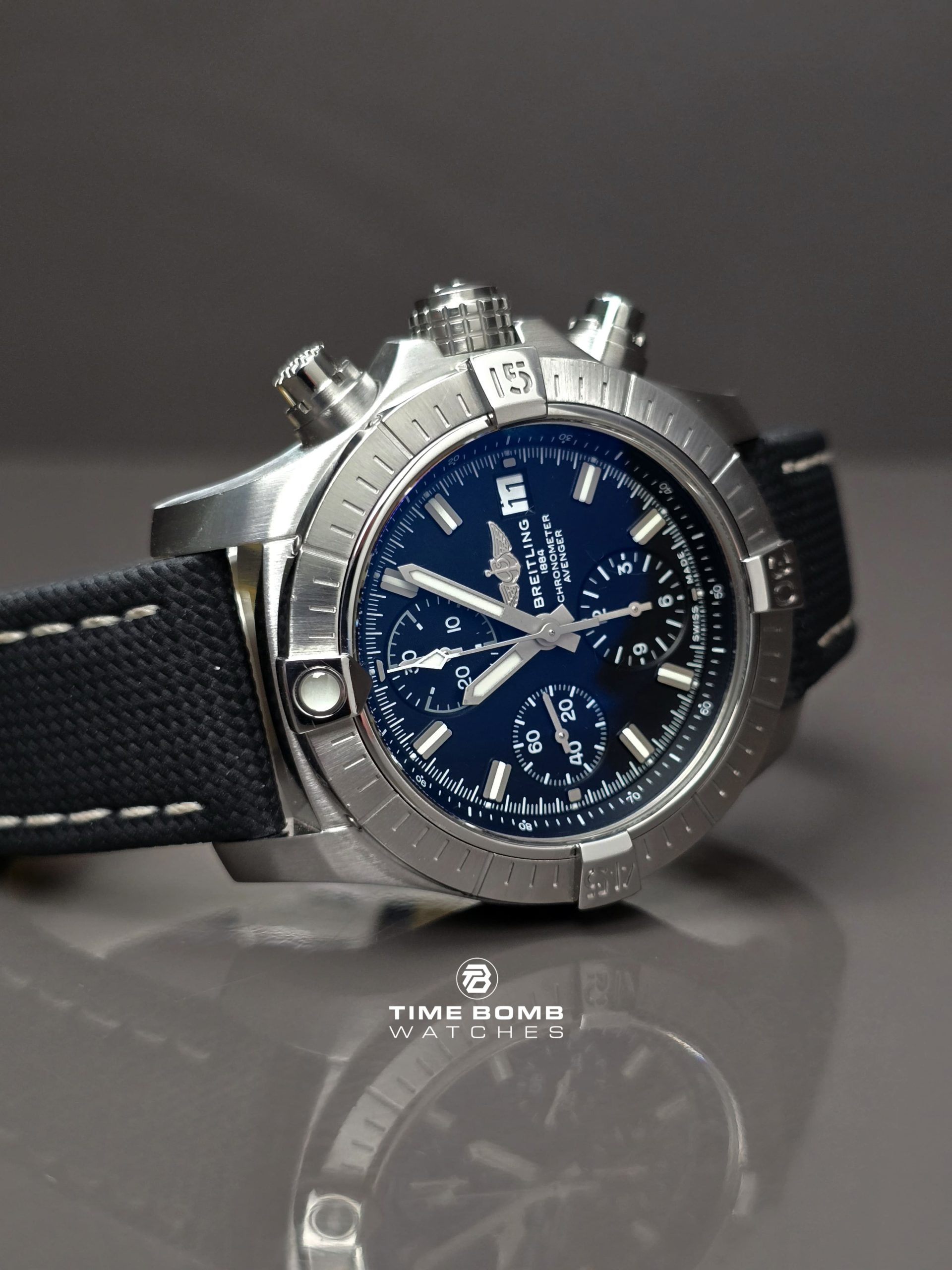 Breitling Avenger Chronograph - Image 7